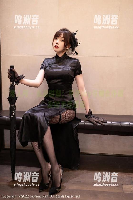 秀人网 - 私拍时刻：乔伊joy与她女仆装扮的美图骚动