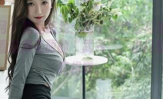 秀人网 – 精品路线：周于希美脚高清合集，看看这双美丽的“武器”，出门别轻易亮相哦。