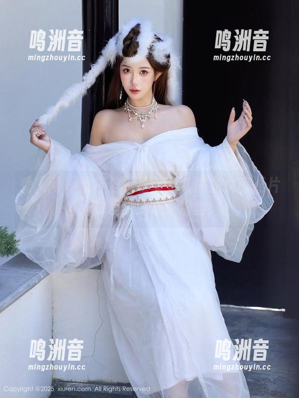 秀人网 - 信不信？看艾希儿的兔女郎照片，我差点变成小粉丝！