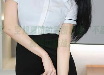 秀人网 – 空姐袁圆的美图套图，不忍移开视线的挑战。