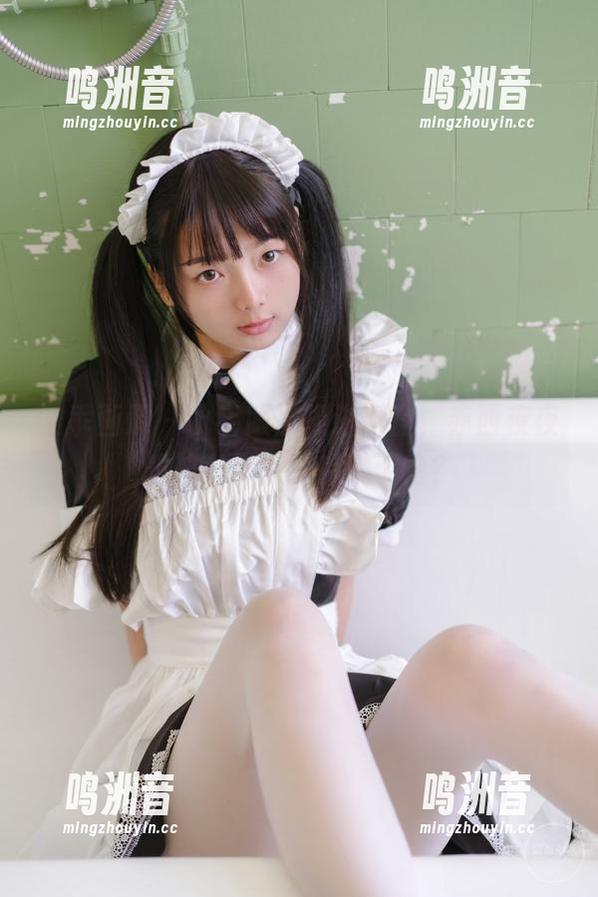 稚乖画册 - 水手服被扔进网盘，赤西夜夜的神奇作品到底藏了啥？
