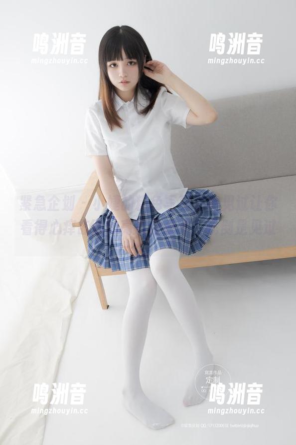 紧急企划 - 小婕的粉色写真，你见过让你看得心痒欲动的高清画面吗？我倒是见过。