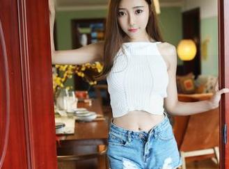 美媛馆 – 原图里的陈怡曼coco和黑丝，察觉到我的目光，我的内心倒是翻了个跟头。