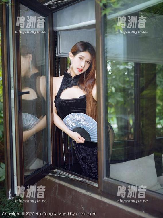 花漾show - 白茹雪Abby的校服写真，真想问问她是从哪本漫画里走出来的？