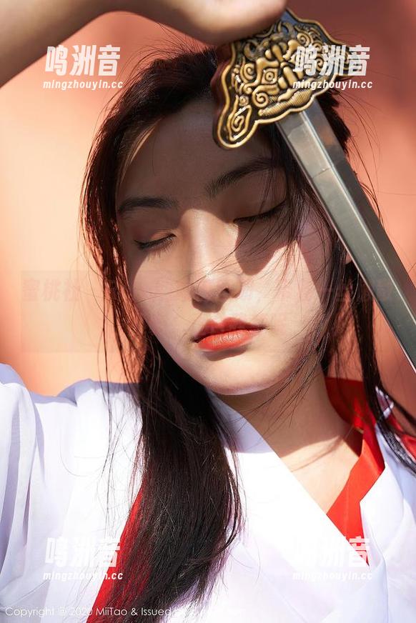 蜜桃社 - Rola的短裤图册，带着一丝懒散不羁，正合我意呢