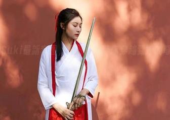 蜜桃社 – Suki最新套图，《剧情》带你穿越到她的奇妙多重宇宙