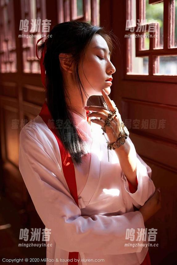 蜜桃社 - 航空公司：木奈奈专属空姐图库，乘客自带福利！