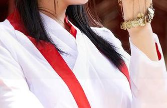 蜜桃社 – 雪飞的厨娘写真：煮菜的同时都是在拍照？