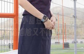 袜啵啵 – 又是小甜豆的肉丝私拍，图集停留在一种略尴尬又不得不看的尴尬美。