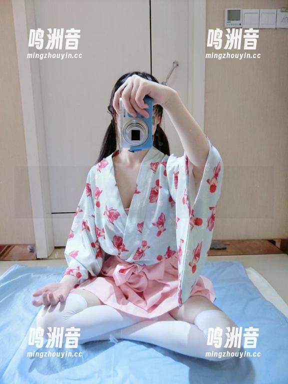 西尔酱的空姐图册：高清的美丽飞扬在风中