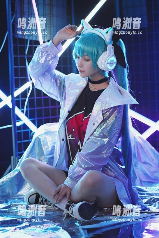 铁板烧鬼舞w的“闪灵”，搭上无圣光后，图片中蕴含的那股气息，太绝妙了吧！
