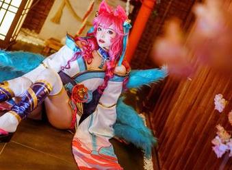 高清照片中的雯妹不讲道理：和服恰到好处，眼神也很犯规！