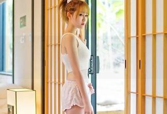 青豆客 – 我说容不容易！徐妍馨Mandy的短裙，私房图片怎么总让我出戏？