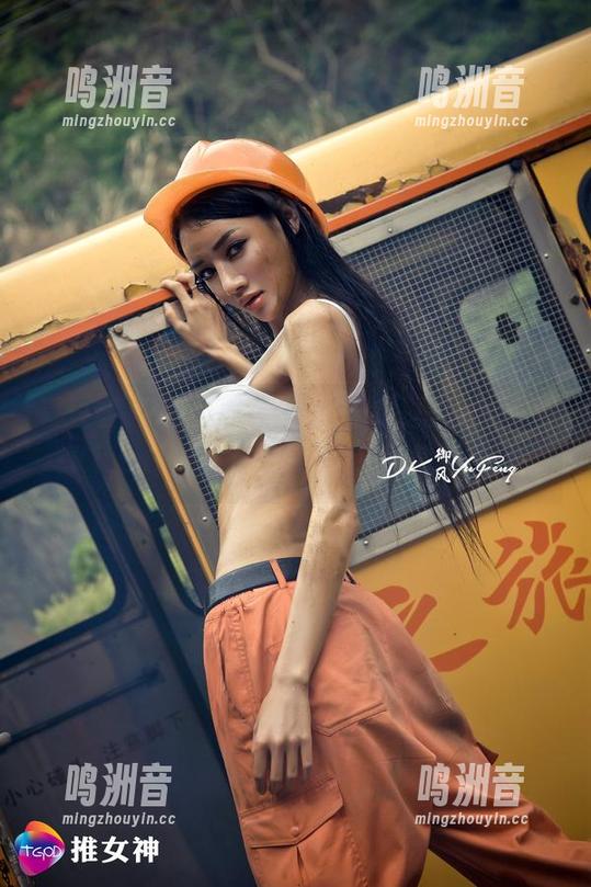 青豆客 - 这几张越南芽庄的写真，施忆佳Kitty酱仿佛在说“快来下载啊！”