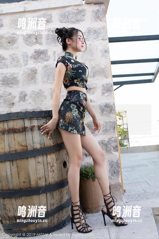 魅妍社 - 行啊，Angela小热巴，这裤里丝资源也太绝了吧！