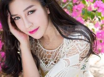 魅妍社 – 在九儿的毛衣照片里，有一种看了让人想立马买毛衣的冲动！